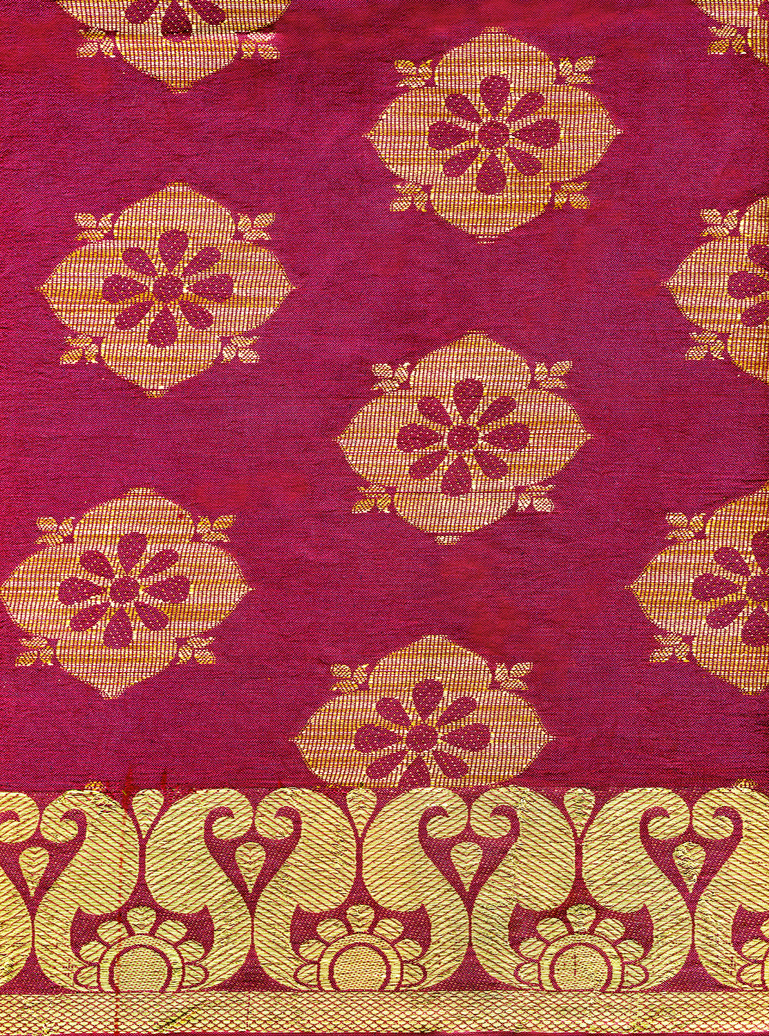  A textile piece from an Indian wedding sari 