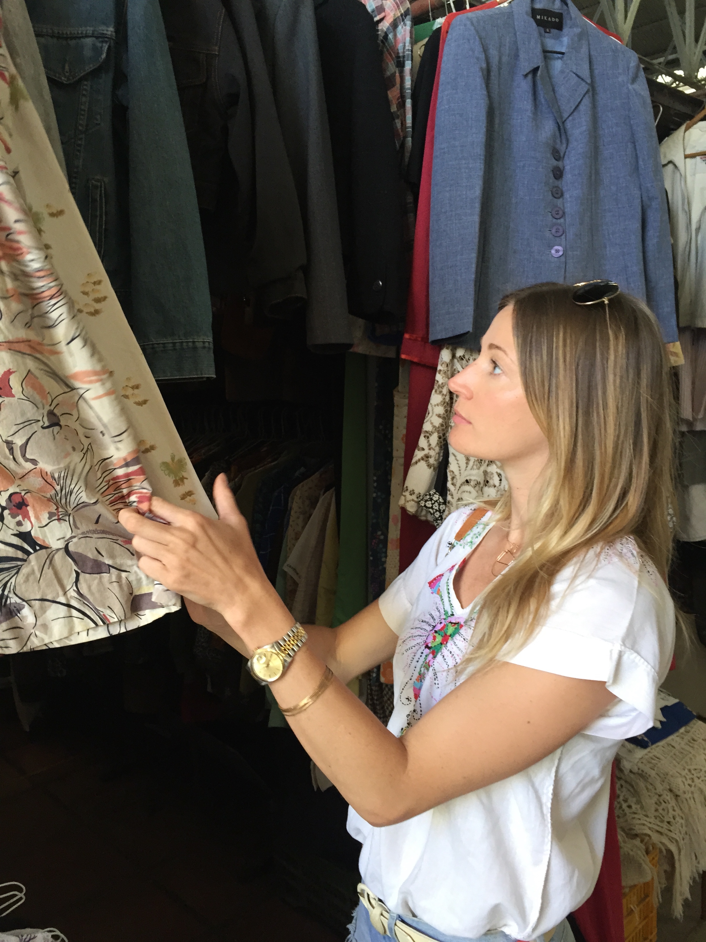 Doing what I love best ... shopping!!