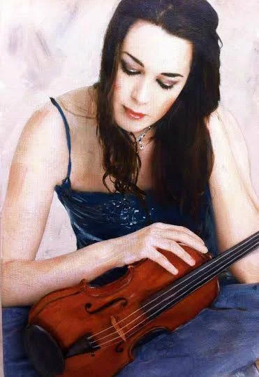 Girl with violin.jpg