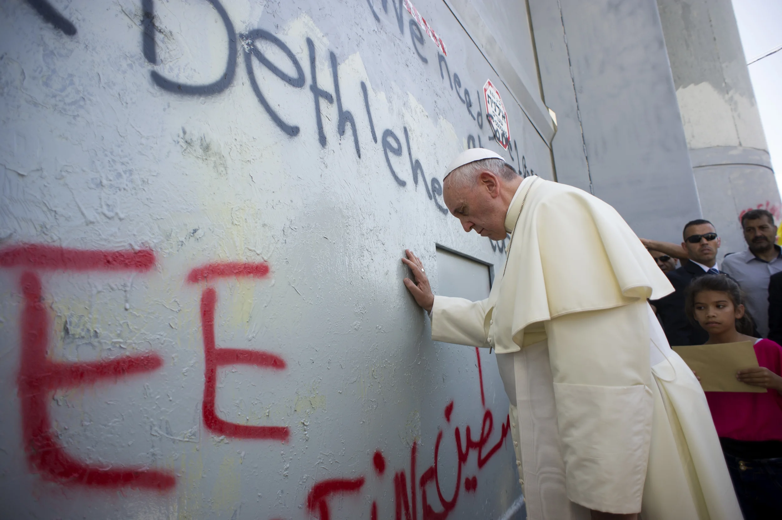 Pope Francis praying at the Separation Wall in Bethleham