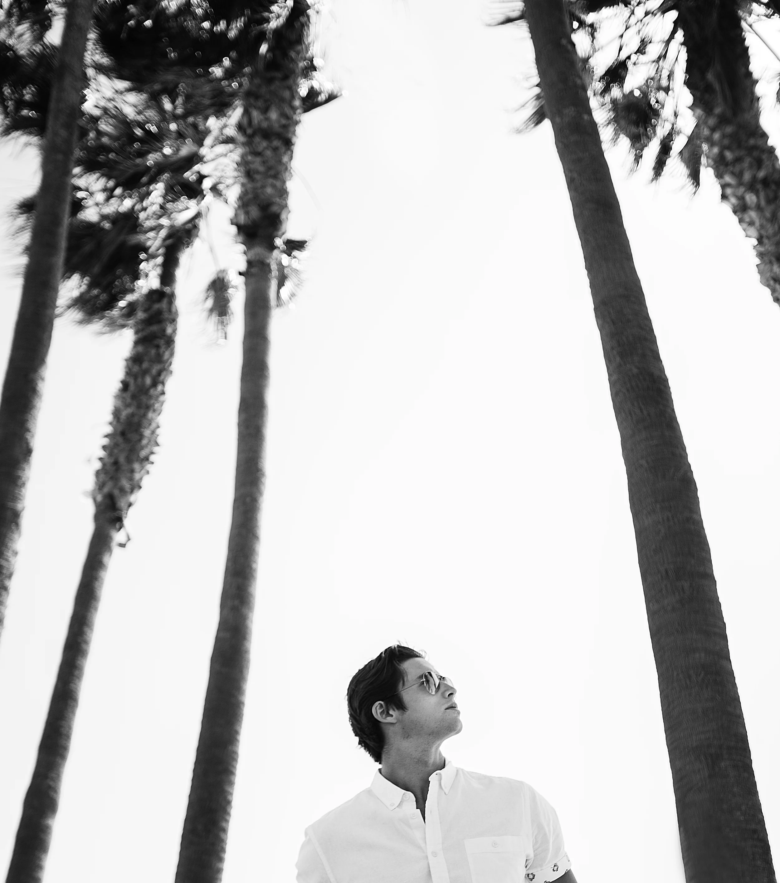 ELEGANT Magazine