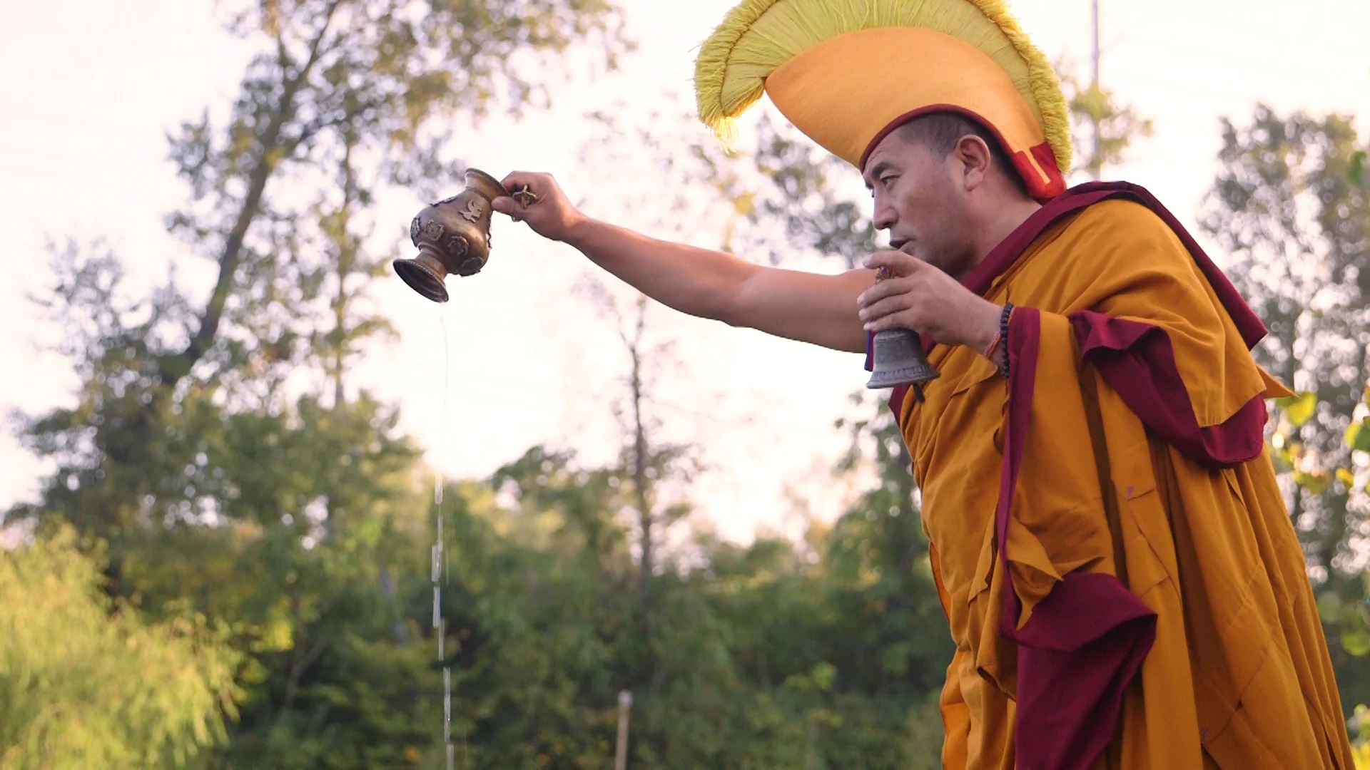 Buddhist monks promote peace through sacred art of sand mandala