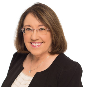 Woman’s professional business headshot, Lincoln, Illinois