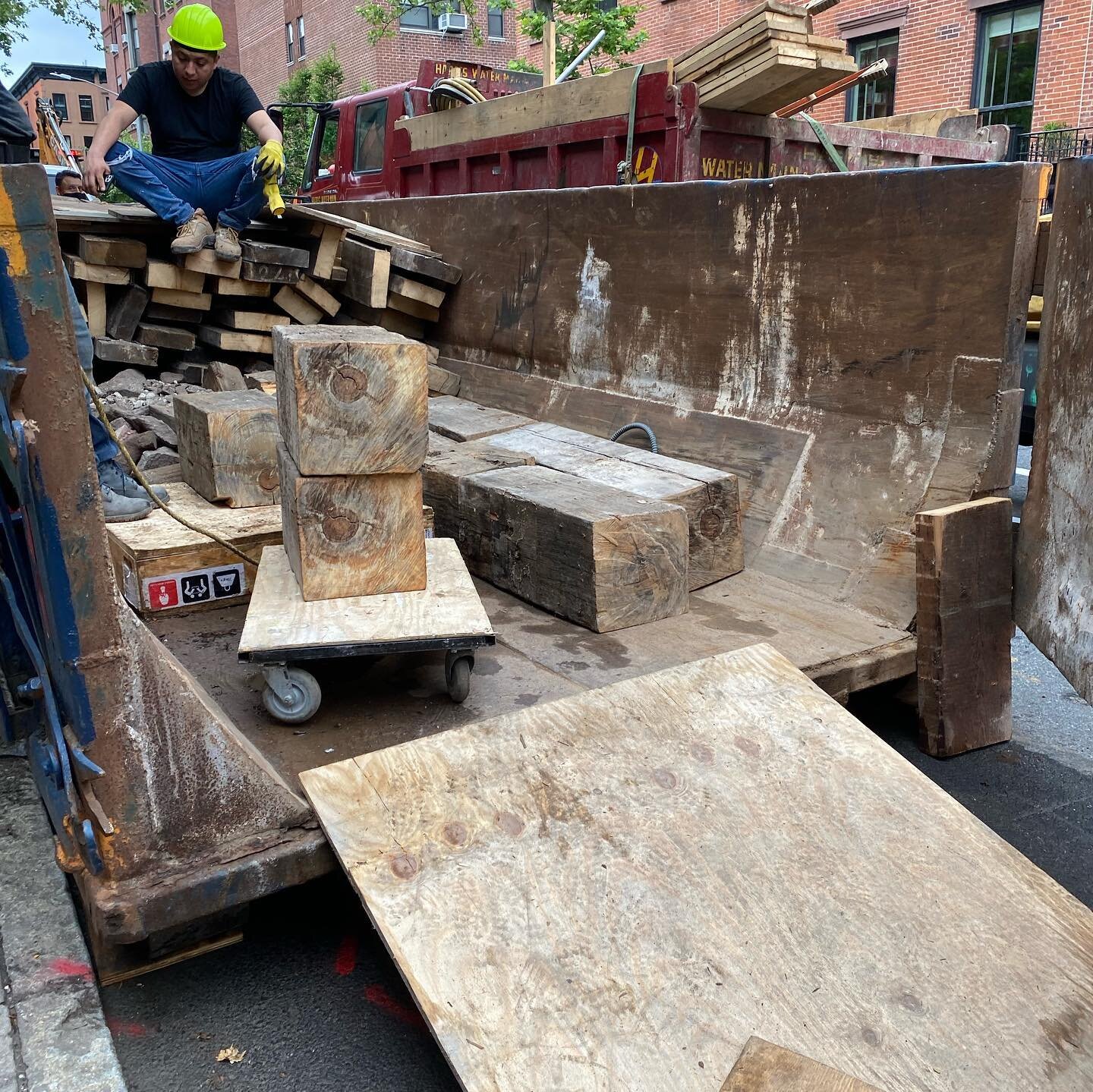 Found these dreamboats (not the guys 😊) in a local dumpster up the road in brooklyn. Another gut reno. They measure 20x20 and weight a ton, have to be over 100 years old but look brand new.  Now what to use them for !!! #repurpose #treasure #brillia