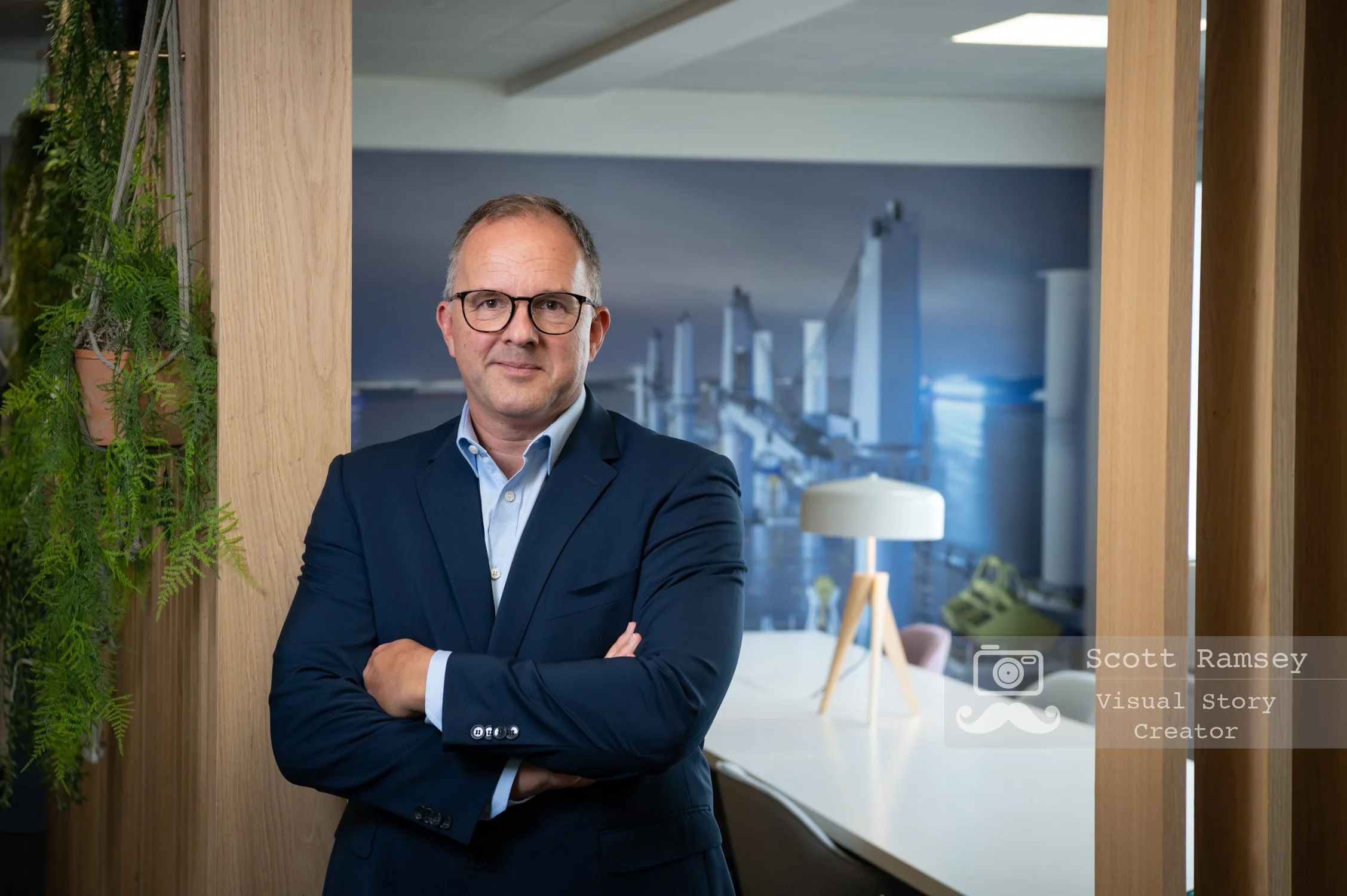 billingsgate-ceo-environmental-portrait-executive-corporate-photography-london-media.jpg