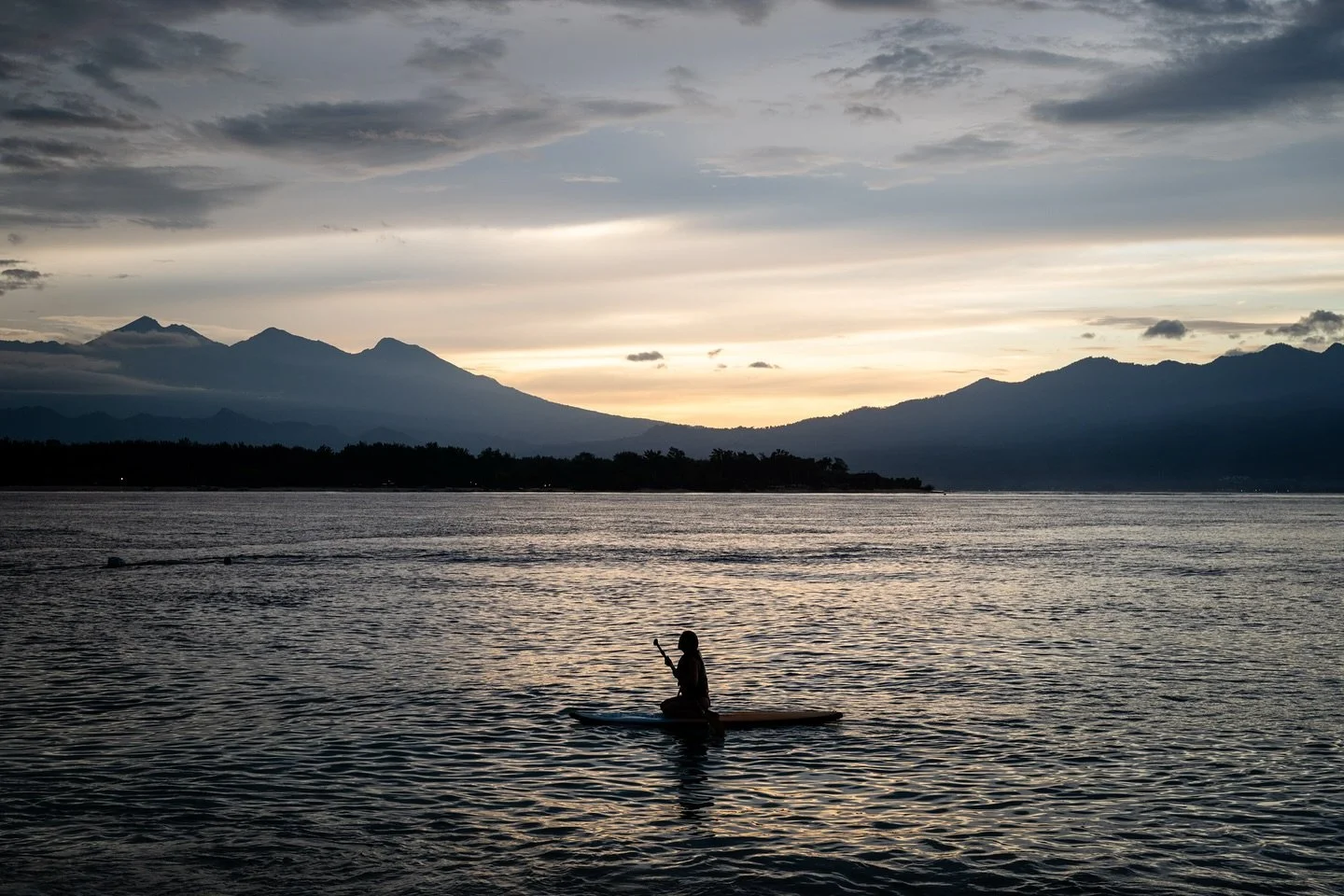 THE OCEAN&rsquo;S CALL - Dawn breaks over Gili Trawangan. Before the sun even peeks above Mount Rinjani&rsquo;s silhouette, I&rsquo;m awake, the ocean whispering my name again.

There&rsquo;s pure magic in chasing the light. As golden rays pierce mor
