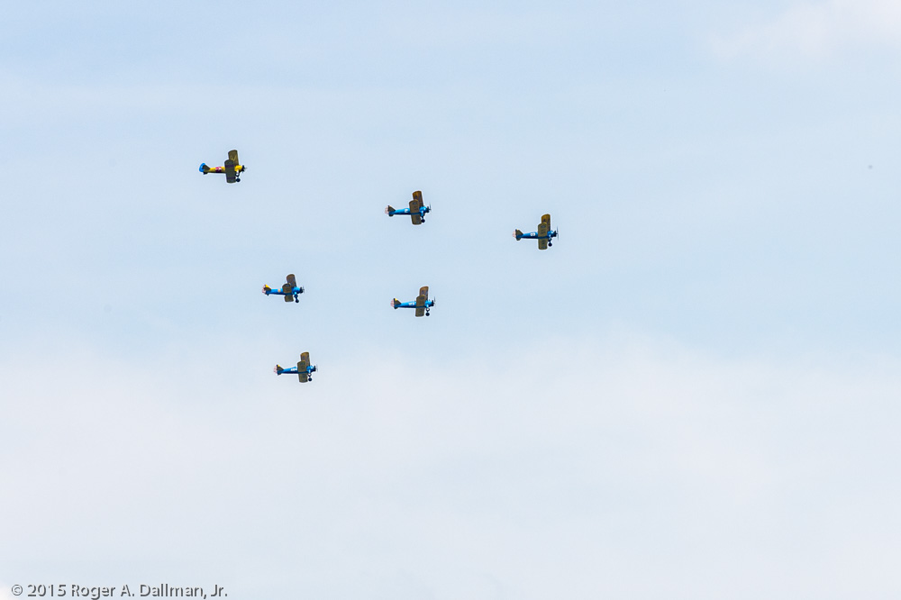 Planes in the sky; no background; le sigh.