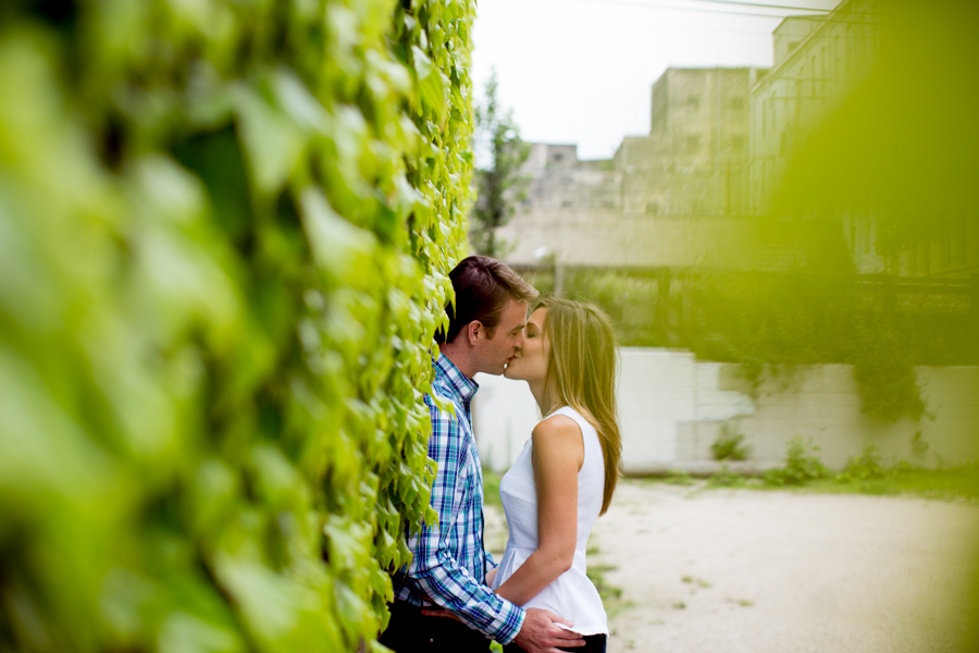 milwaukee_engagement_session_mj-18.jpg