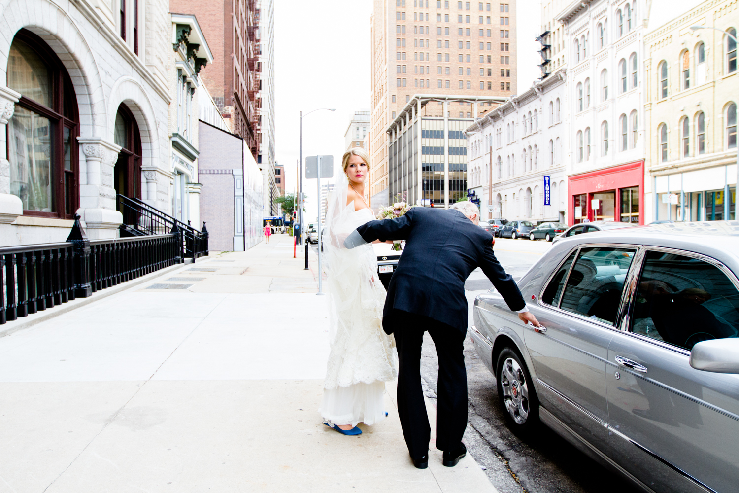 grain_exchange_wedding_milwaukee_photographers-028.jpg