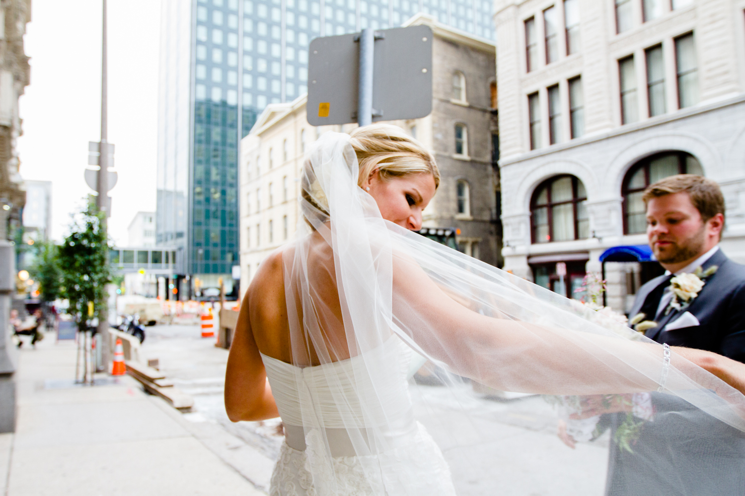 grain_exchange_wedding_milwaukee_photographers-070.jpg