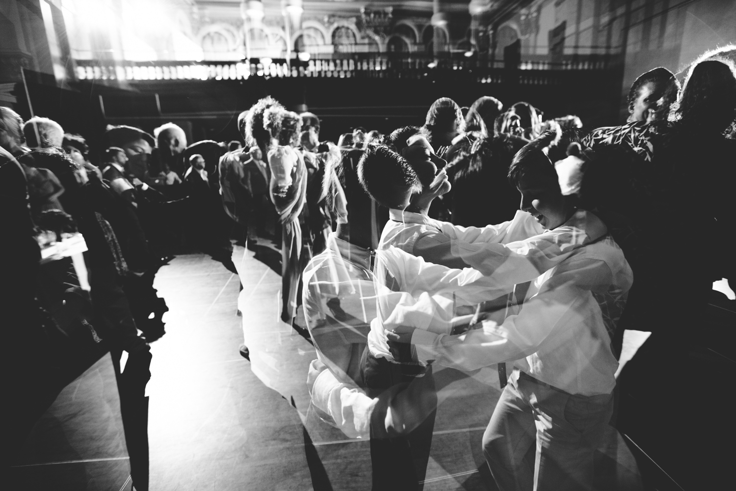 grain_exchange_wedding_milwaukee_photographers-092.jpg