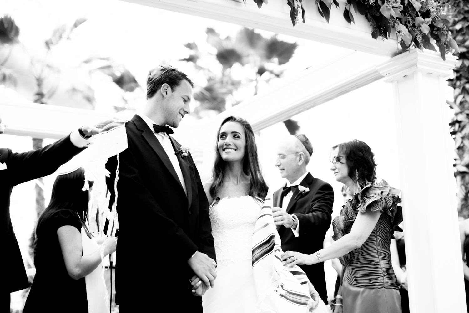 chicago_wedding_at_crystal_gardens_chicago_photographer-076.jpg