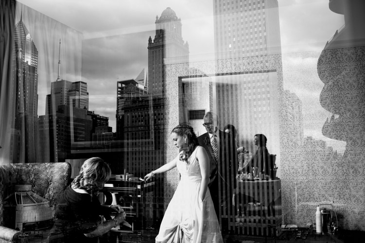 chicago_wedding_photography_at_gruen_gallery-028.jpg