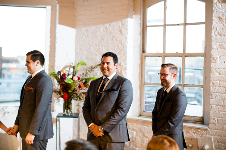 chicago_wedding_photography_at_gruen_gallery-044.jpg