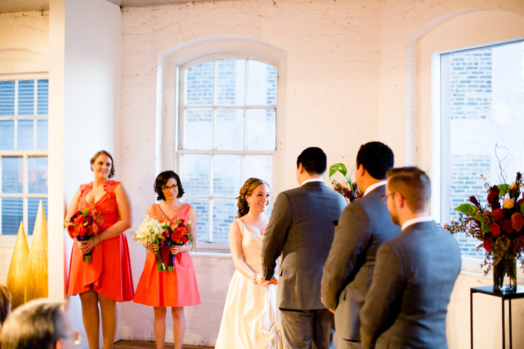 chicago_wedding_photography_at_gruen_gallery-051.jpg