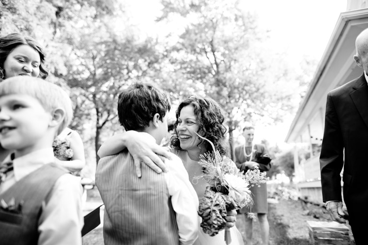 backyard_wedding_wisconsin_wedding_photography_matt_haas_photography-042.jpg