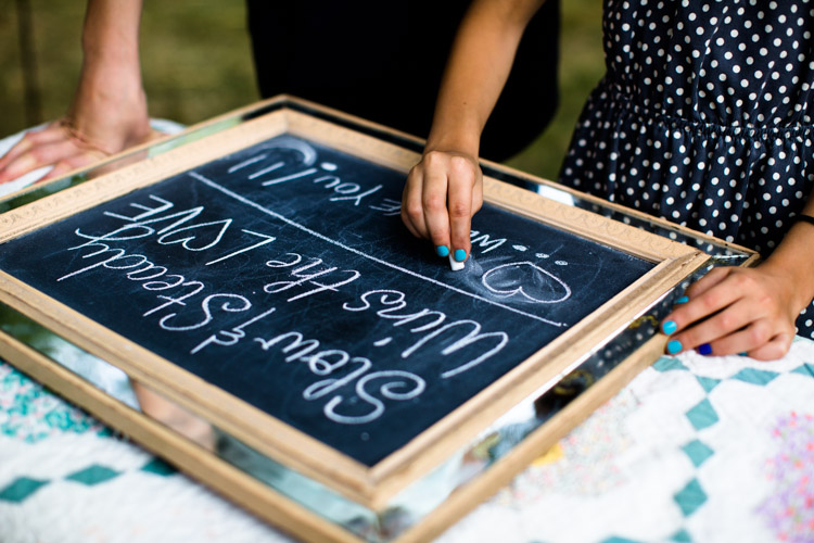 backyard_wedding_wisconsin_wedding_photography_matt_haas_photography-061.jpg