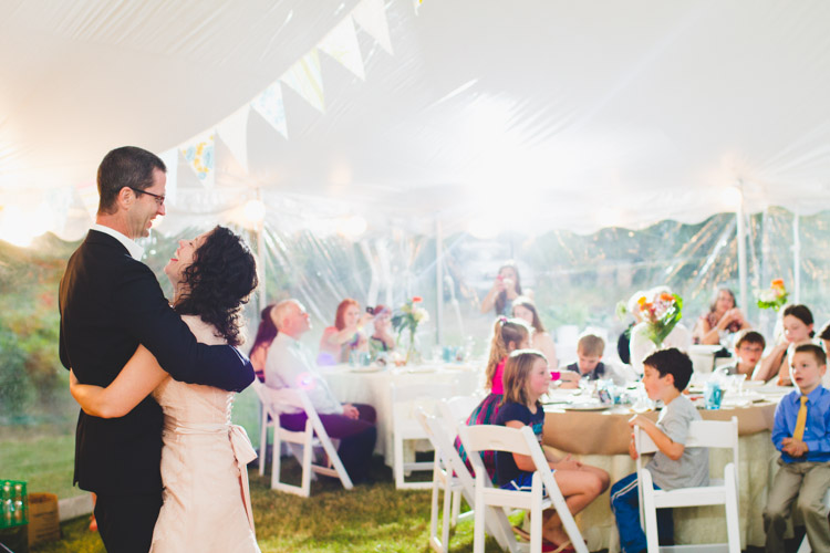 backyard_wedding_wisconsin_wedding_photography_matt_haas_photography-074.jpg