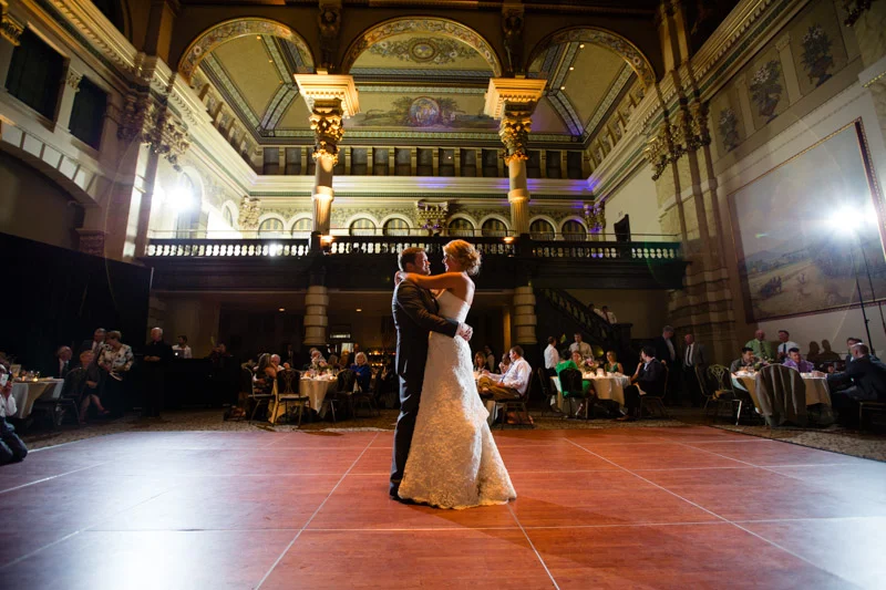 milwaukee-wedding-photographers-grain-exchange-147.jpg
