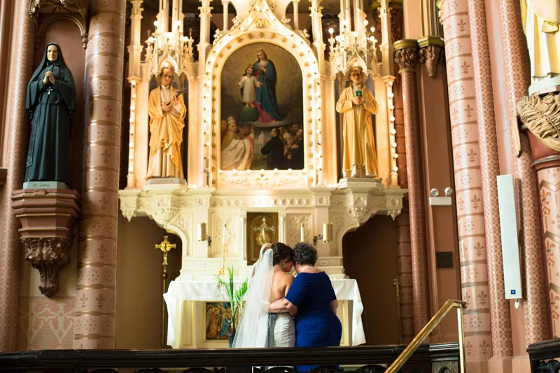 chicago-wedding-photographers-fultons-on-the-river-holy-family-109.jpg