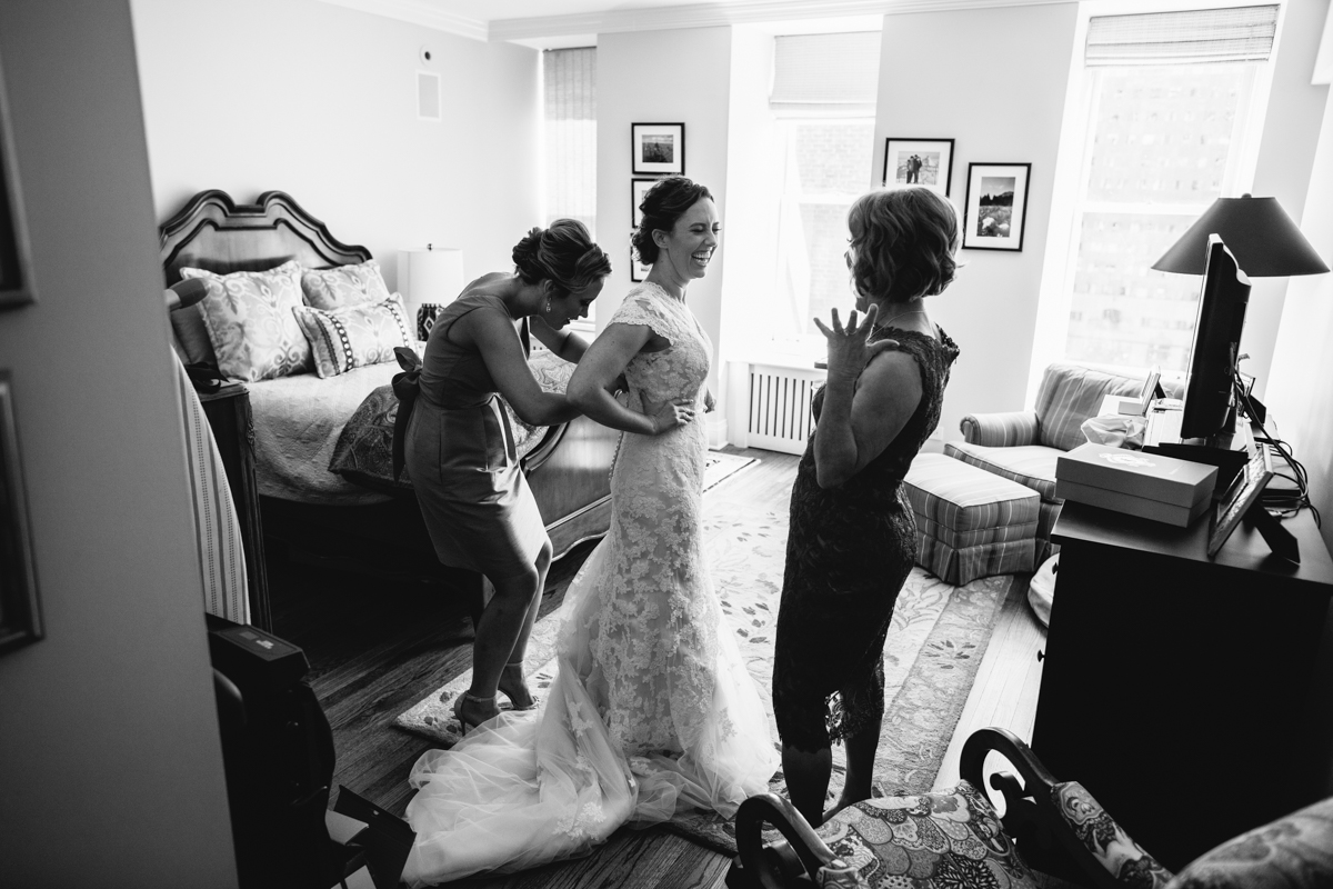 chicago-wedding-photographer-ryanmaureen-5.jpg