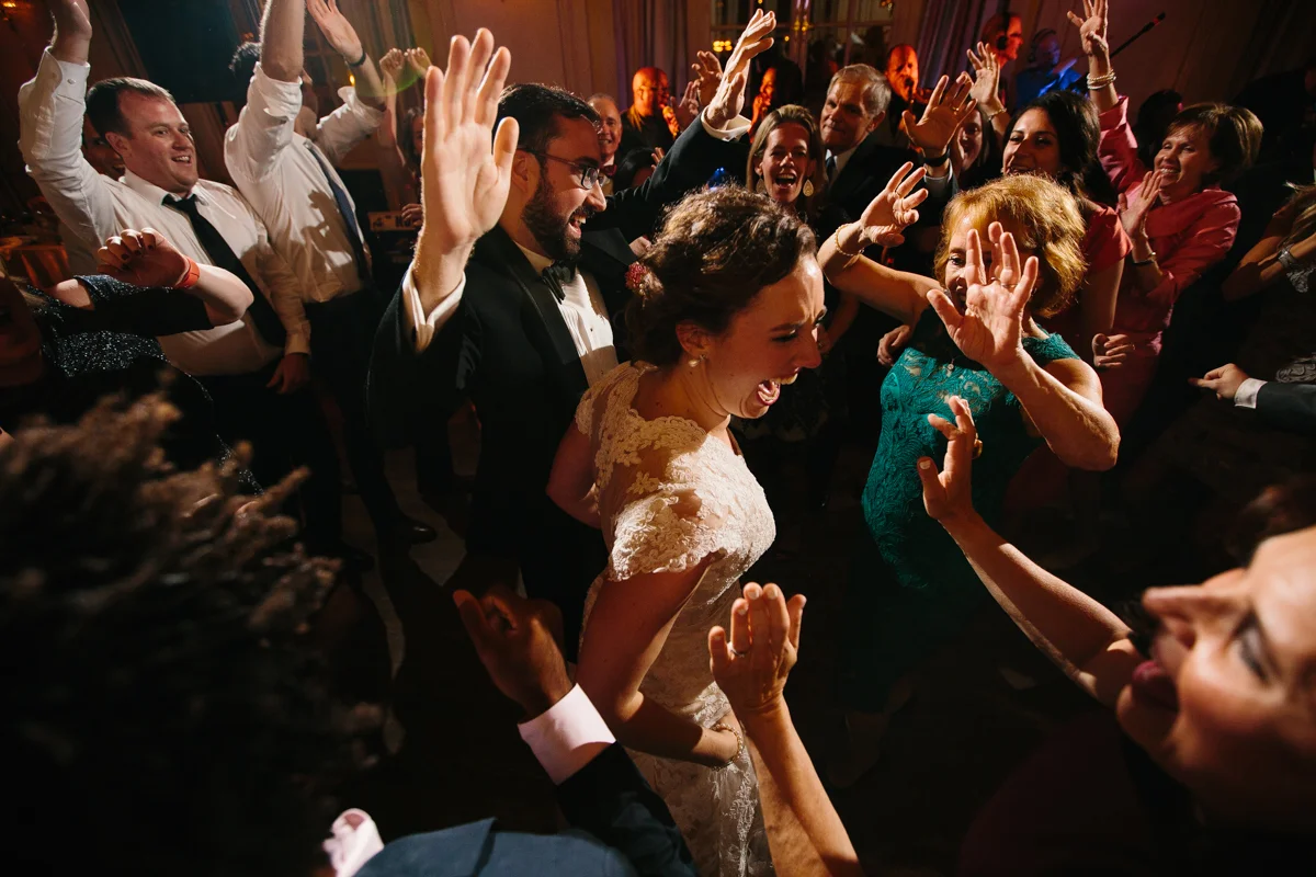 chicago-wedding-photographer-ryanmaureen-52.jpg