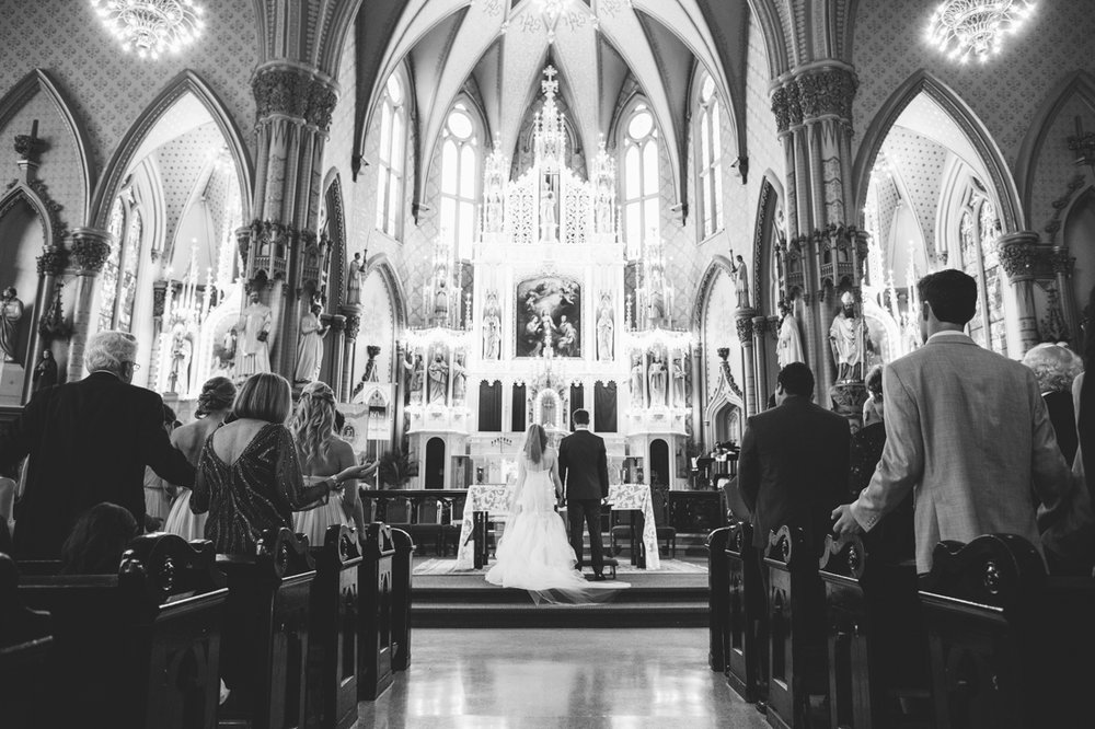 unique-chicago-wedding-photography-city-view-loft-5779.jpg