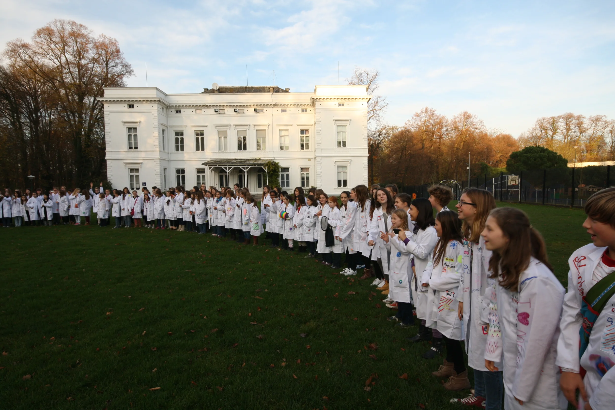 A Day of fun-filled science workshops & broken records – our 5th Annual g4g Day in Brussels!!