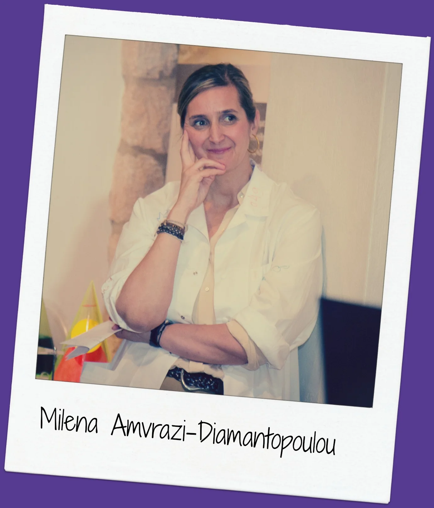 Although her business field is in PR she is fascinated by science and wishes she could be a surgeon! Recently, she coordinates our new " g4g in the Museum " project in collaboration with the Herakleidon Museum !Although her business field is in PR she is fascinated by science and wishes she could be a surgeon! She coordinates all of our activities in Athens, including our g4g Day events and our new " g4g in the Museum " project!