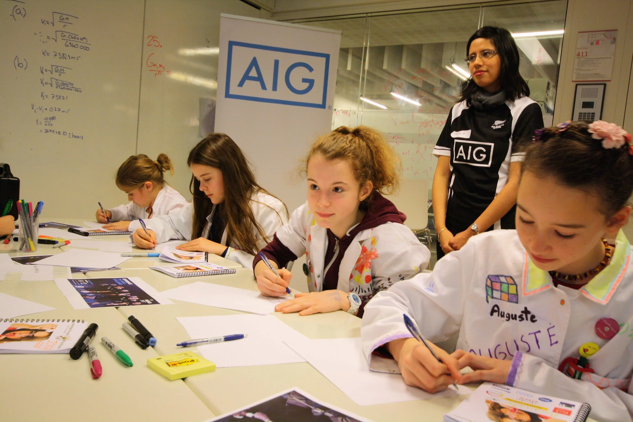 g4g Day @Guildford Nov. 2016 70 girls for a full day of STEM discovery held at Surrey University in Guildford while learning about M&M statistics, DNA, & virtual reality! Click here for the video recap .
