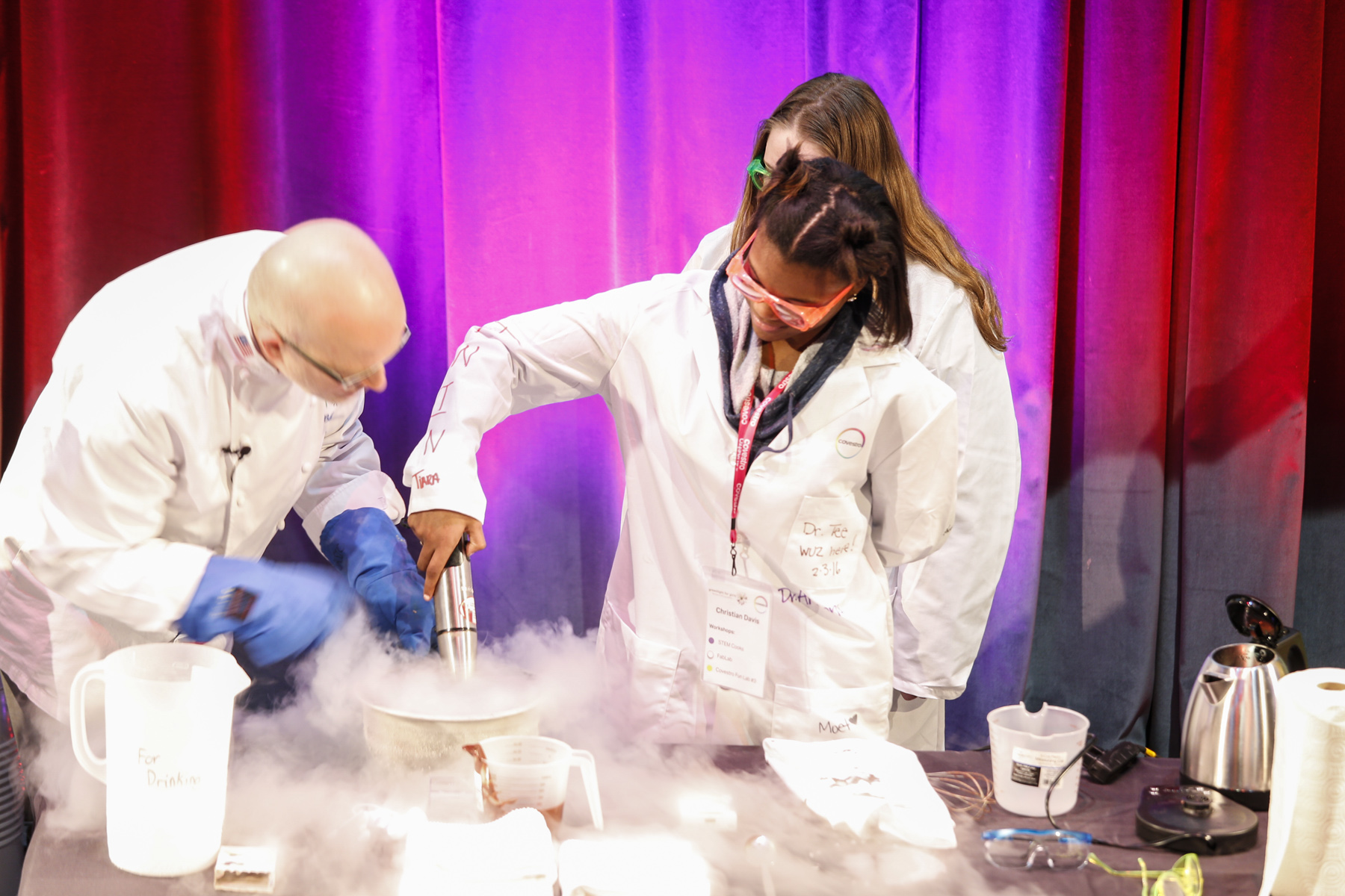 g4g Day @Pittsburgh Feb. 2016 In February 2016, we hosted one incredible launch inspiring 125 girls with the dedicated Pittsburgh team, one famous chef-scientist, Covestro President Jerry F. MacCleary, The County Councilman and the Mayor of Pittsburgh making it all official! Click here for the full album!