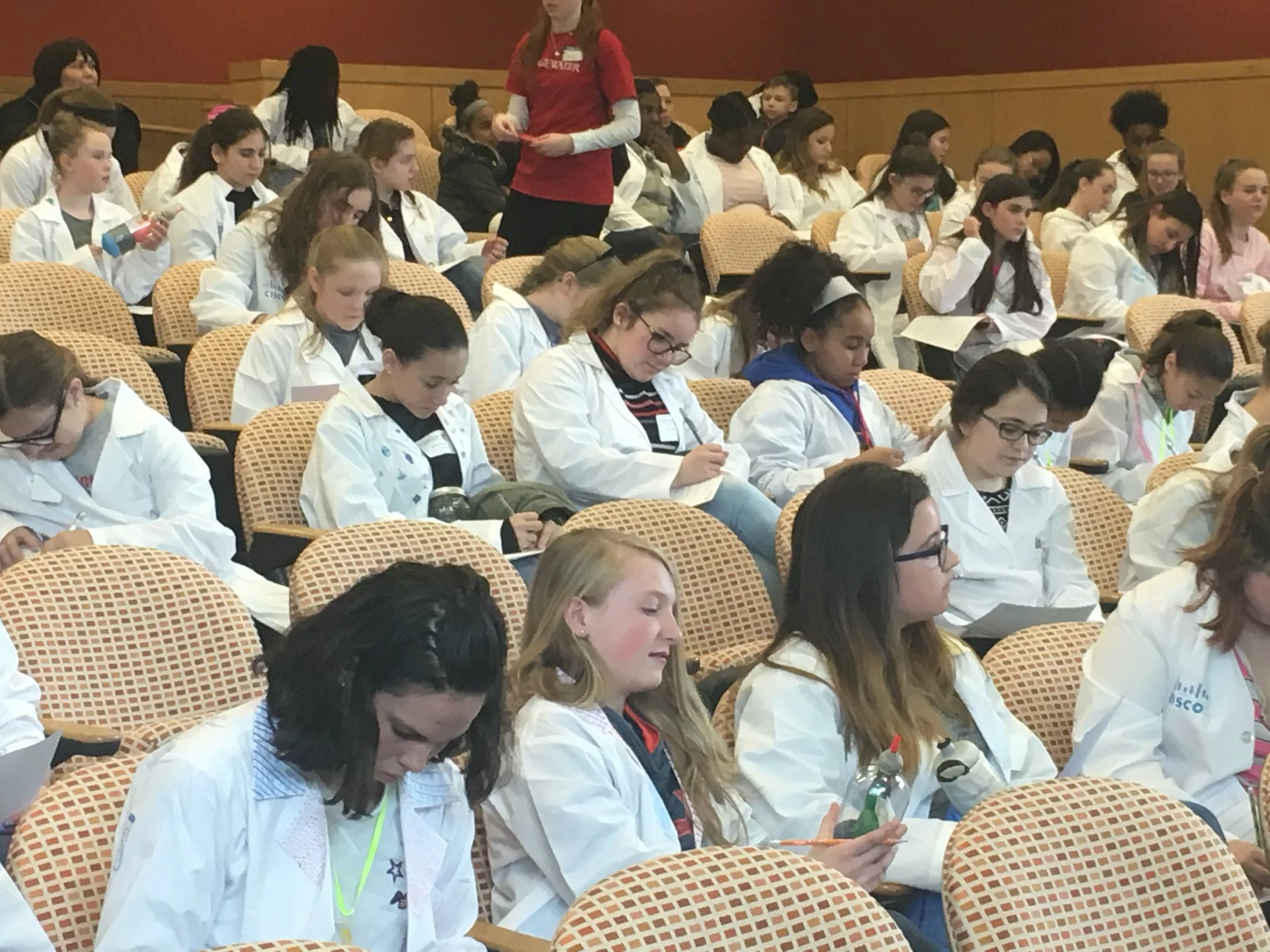 g4g @Bridgewater State University in 2018 On April 7, we welcomed 130 girls for our 3rd annual g4g Day @BSU in partnership with BSU's Center for the Advancement of STEM Education (CASE). After meeting with Dr. Diana Fox, Professor of Anthropology and Department Chair at BSU, our guest speaker for the event, the girls got to spend their morning engaged in hands-on workshops showing the link between STEM and their everyday life. One of our favorite moments? When one of the girls made her own model of the lungs in a bottle and shouted “Everything is Science!”! Full photos album here