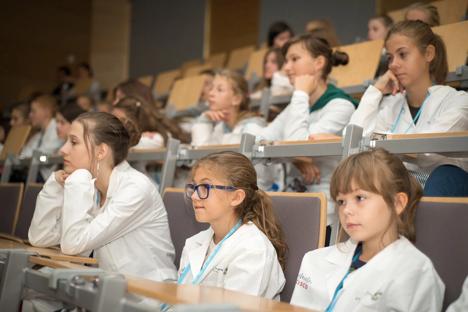 g4g Day @Krakow - Sept. 2018 On Sept. 22 2018, we were thrilled to be back to Cisco in Krakow, Poland, for the 4th g4g Day @Krakow! Thanks to the amazing partners and sponsors, it’s 16 workshops that the 165 girls could experience through the day! Full photos album to come very soon!