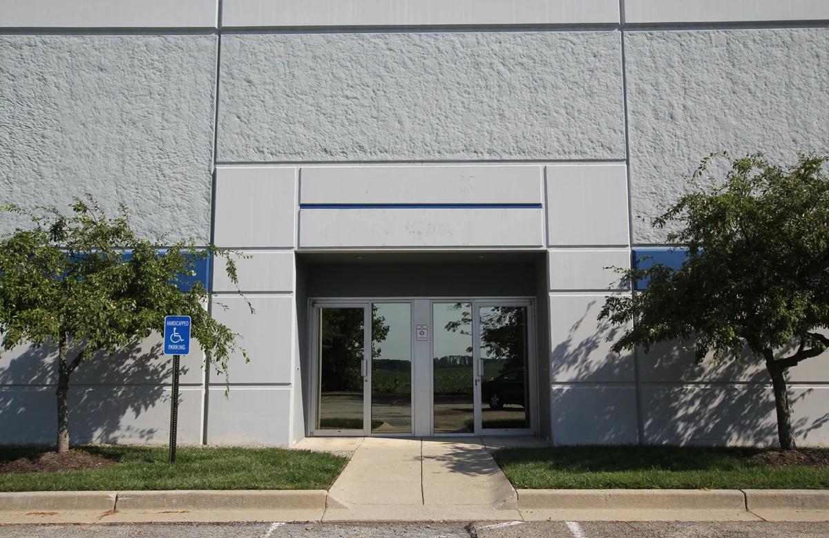 Wilmington Air Park 711.jpg