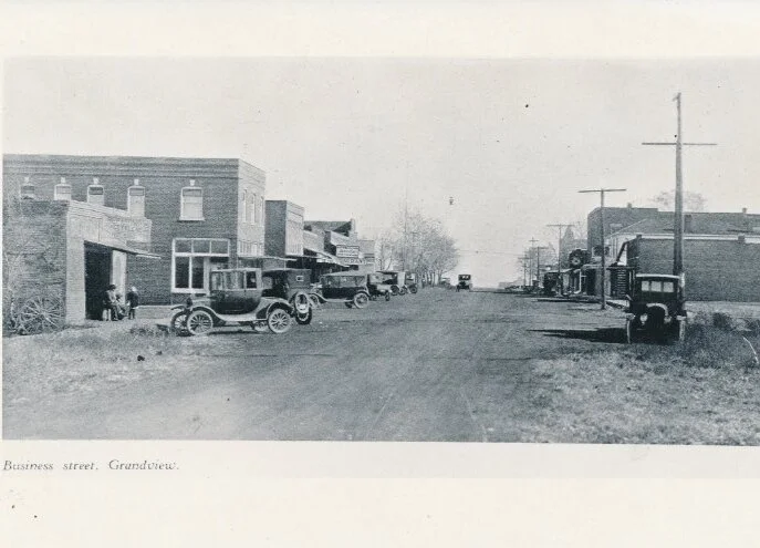 Business street in Grandview