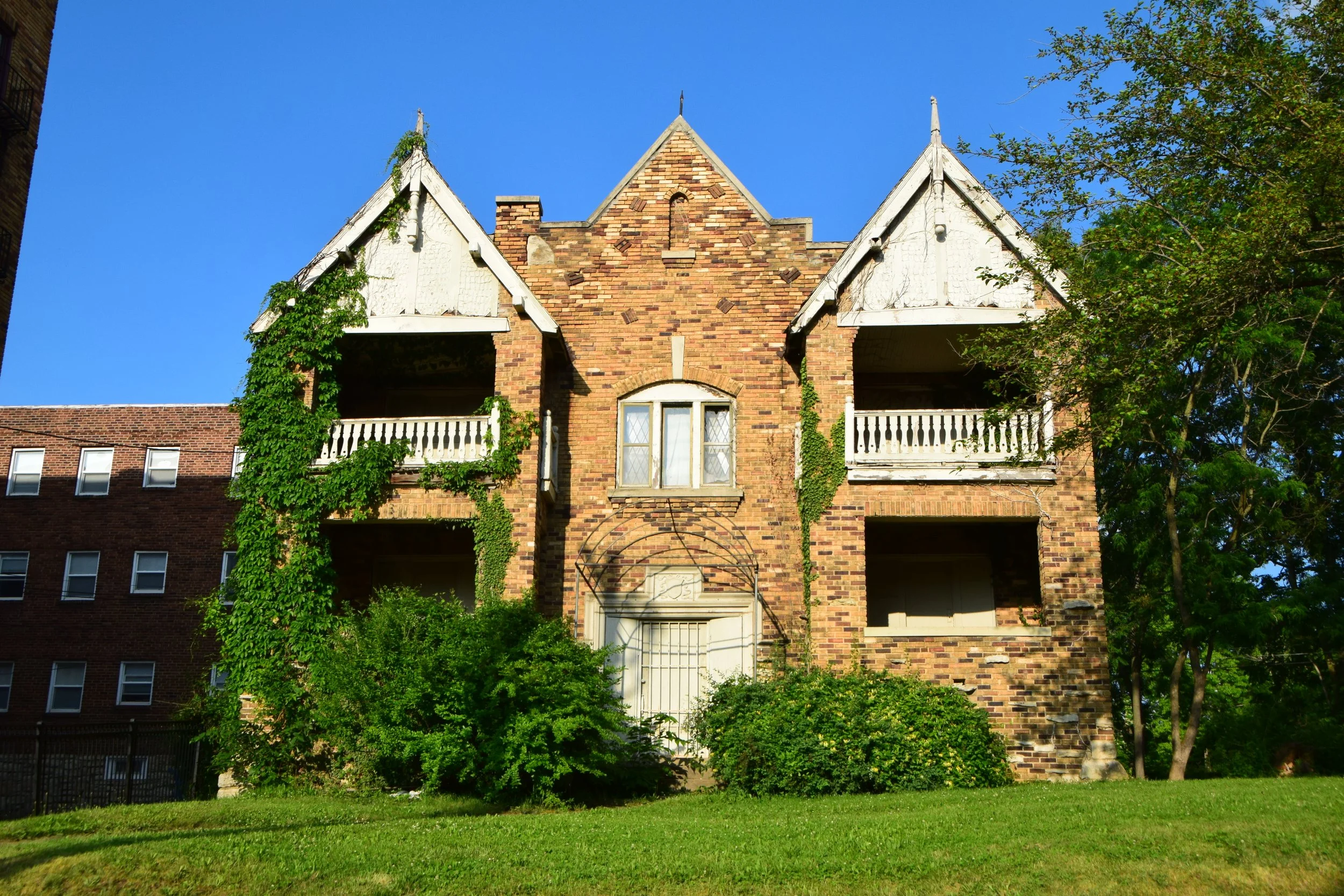 Copy-and-Paste Architecture: Recognizing Repeated Patterns in Kansas City's Built Landscape