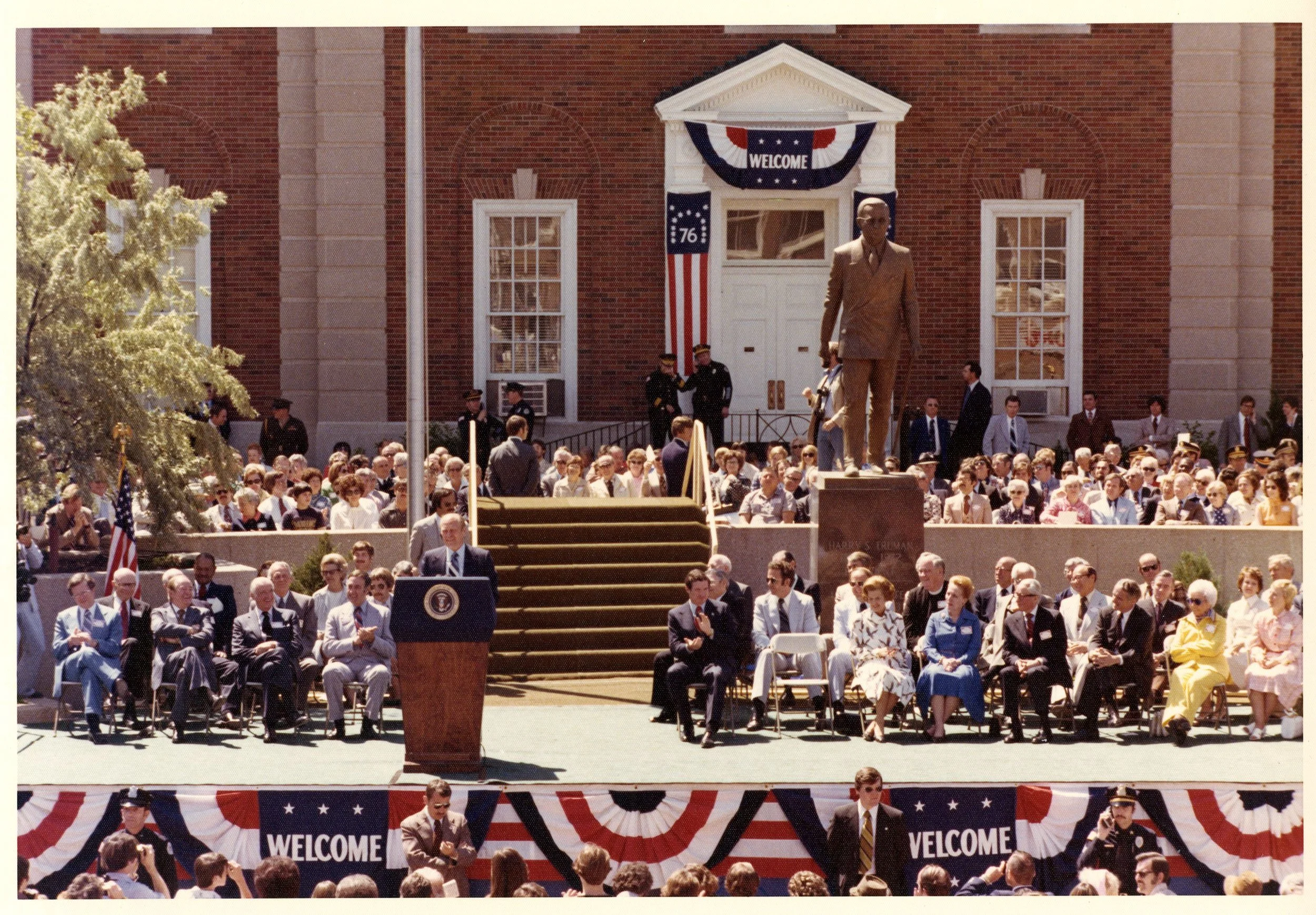 EXTRA EXTRA - E-Journal Special Report: Statue Anniversary Recalls Presidential Visit