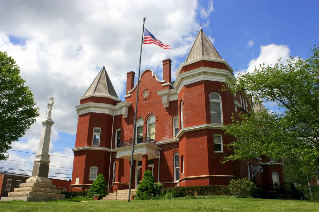 1908 courthouse.jpg