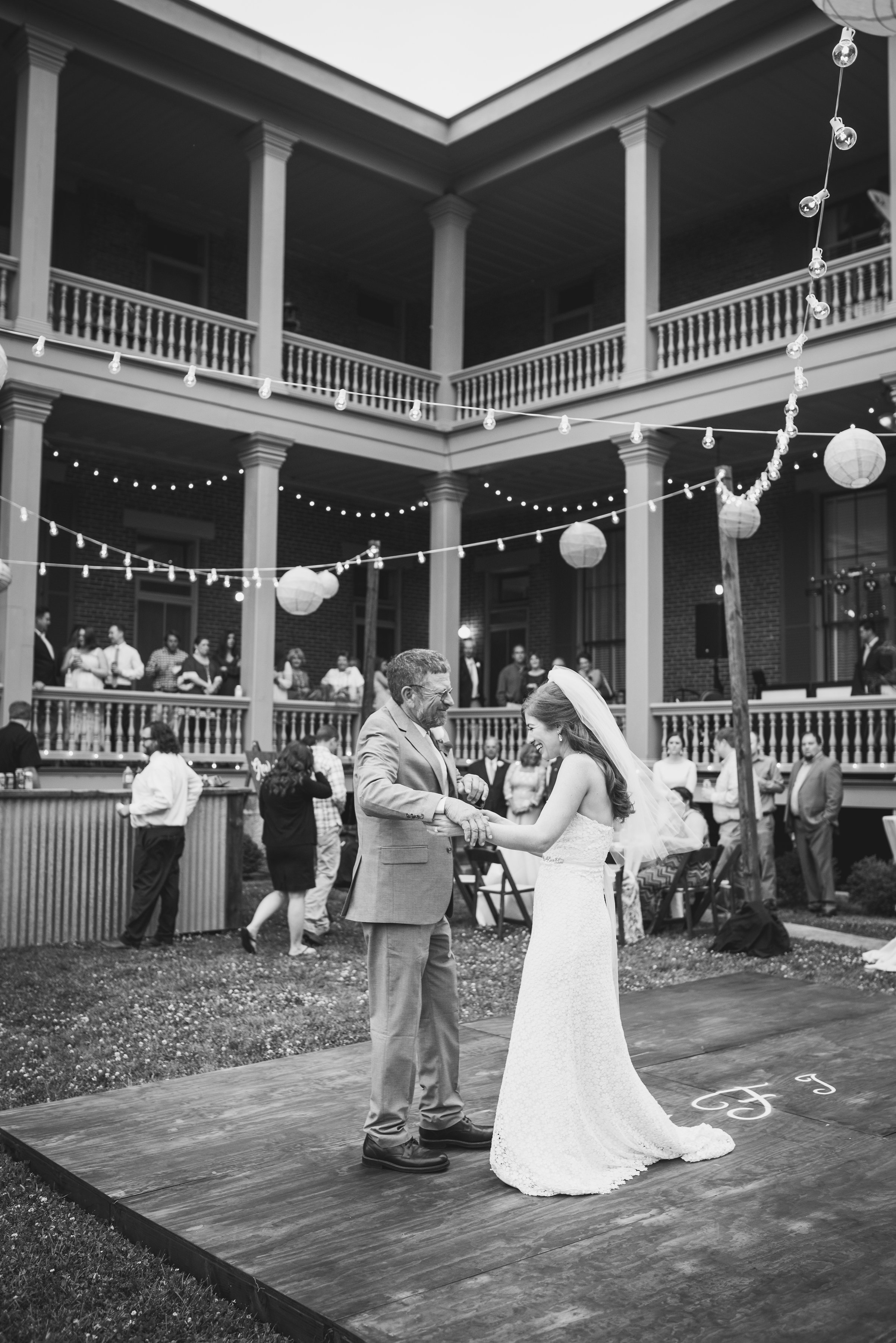 Nashville Wedding Photographers Two Rivers Mansion-329.jpg