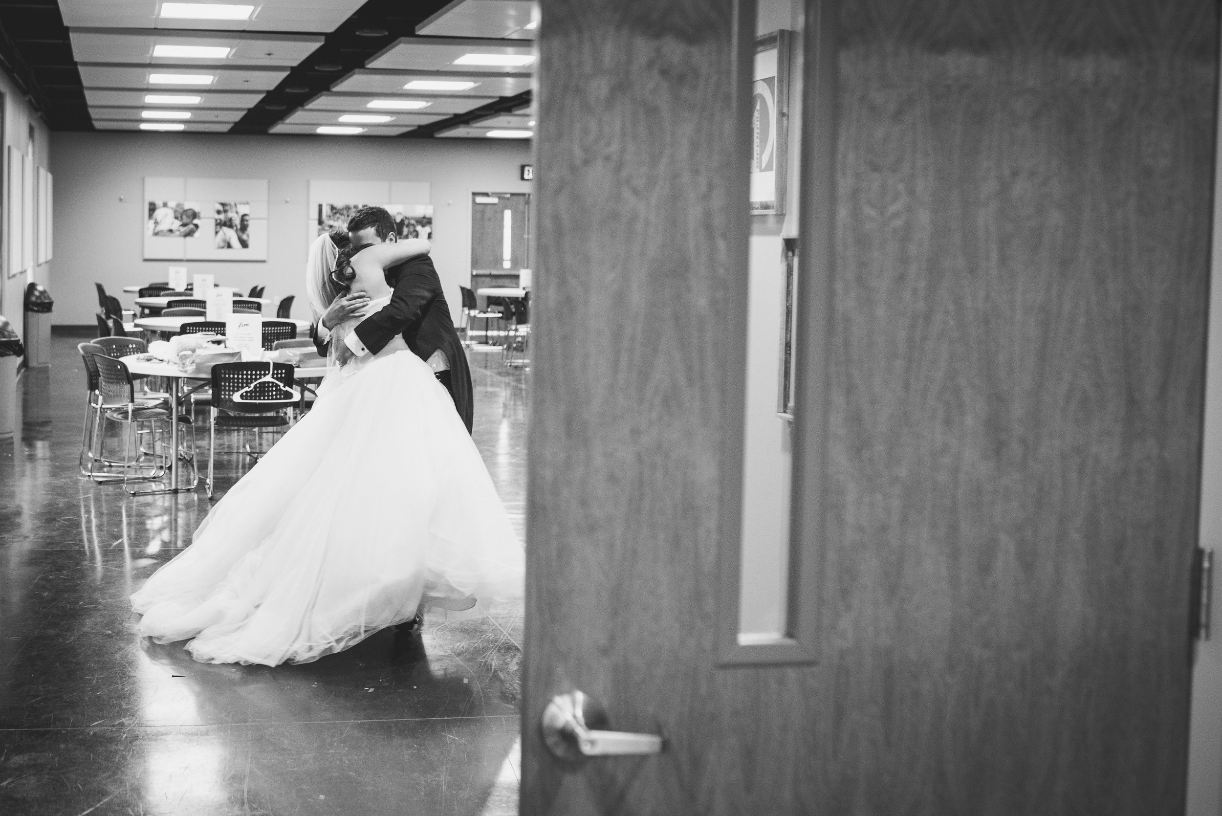 Nashville Wedding Photographers Opera House-418.jpg
