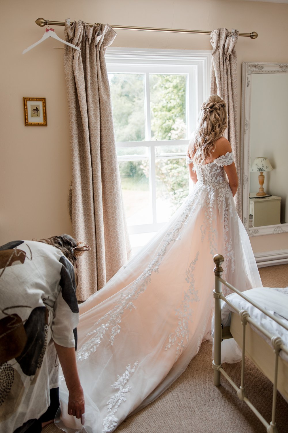 Keepers Cottage UK Destination Wedding-11.jpg