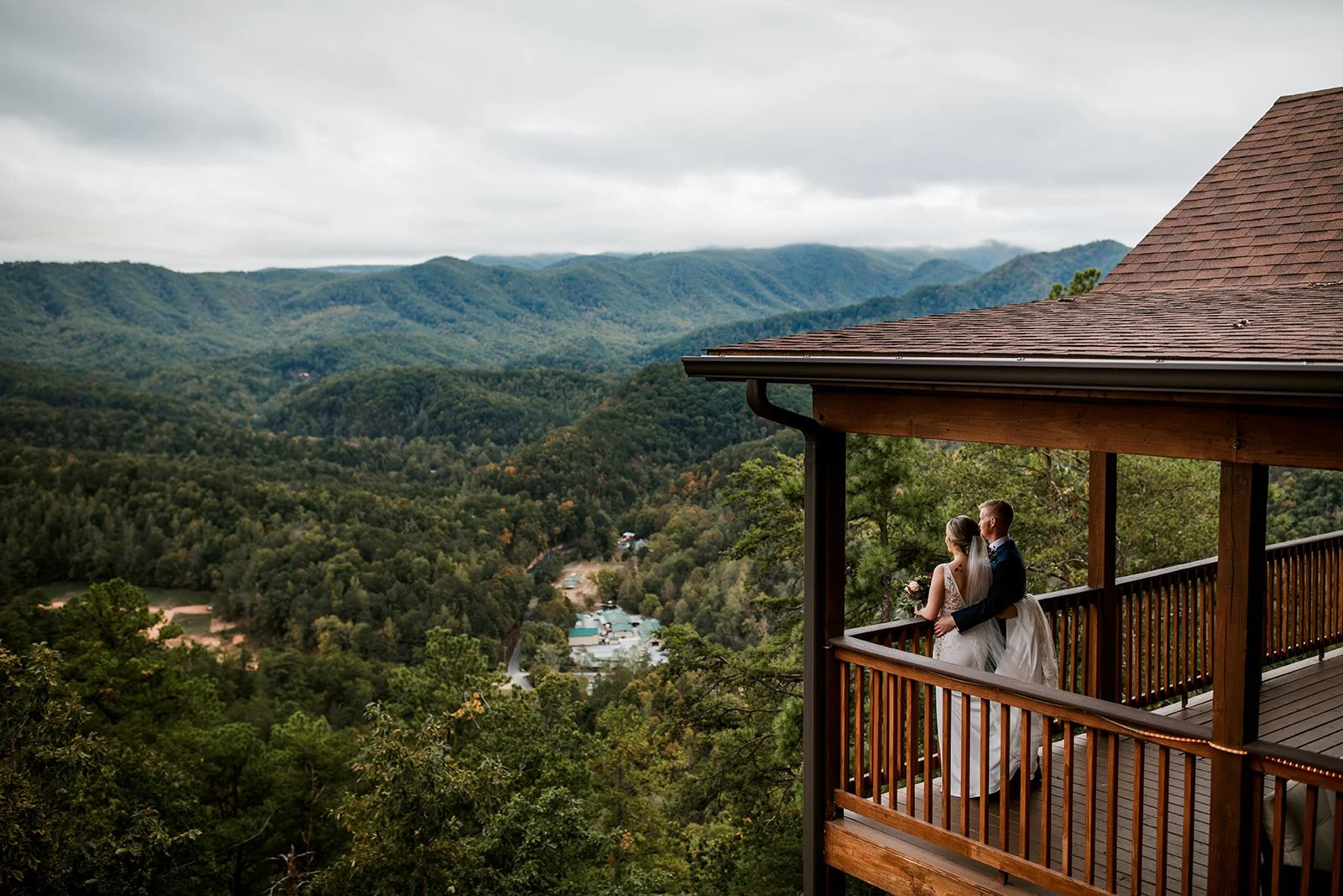 The Magnolia Pigeon Forge Gatlinburg Wedding-84.jpg