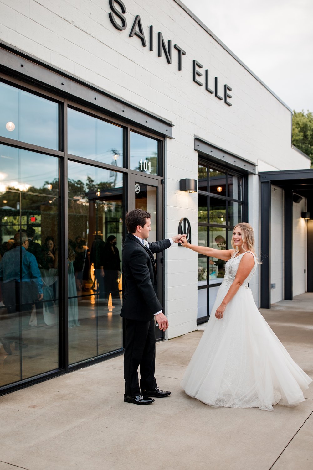 Nashville Wedding Photographer Saint Elle.jpg