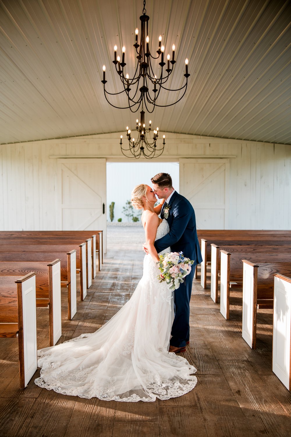 Nashville Wedding Photographer White Dove Barn-14.jpg