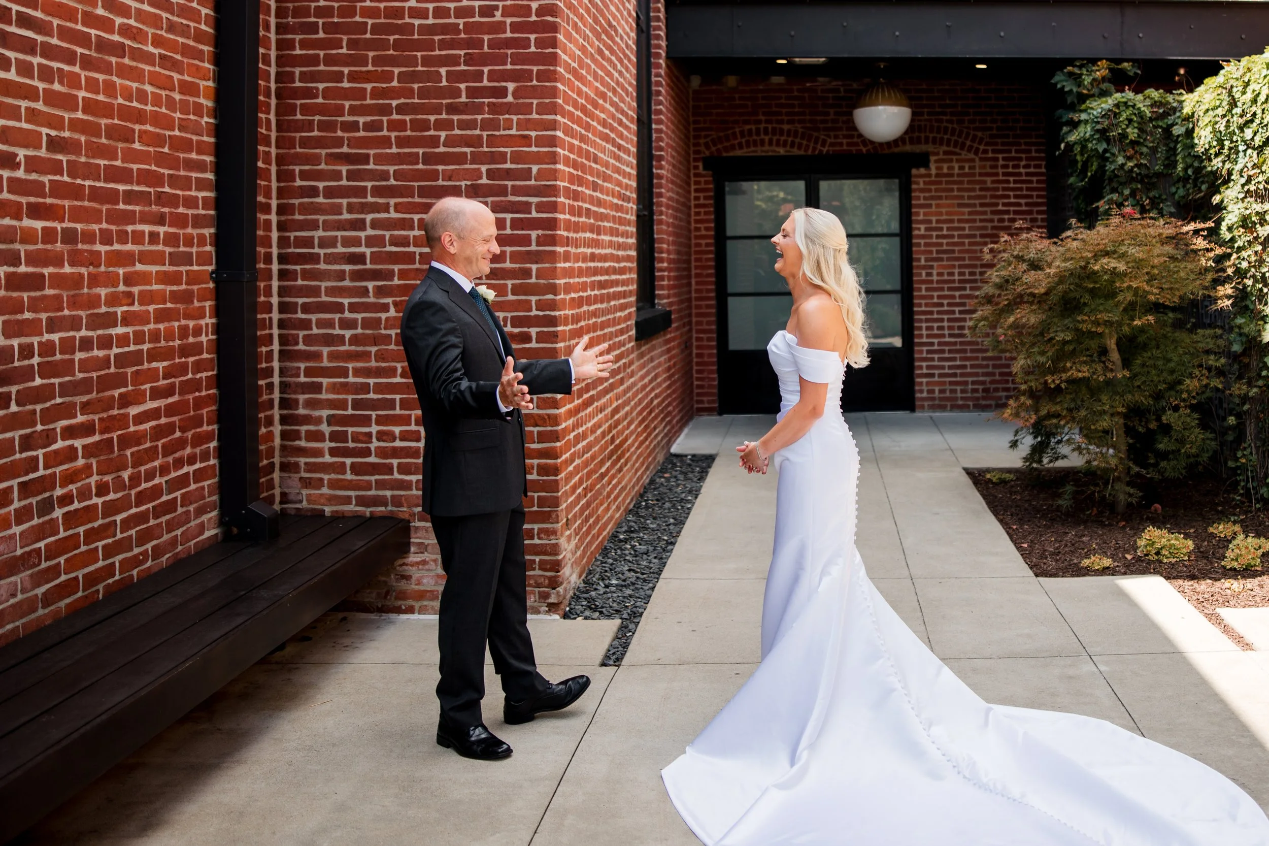 Classic Clementine Nashville Wedding - 12.jpg