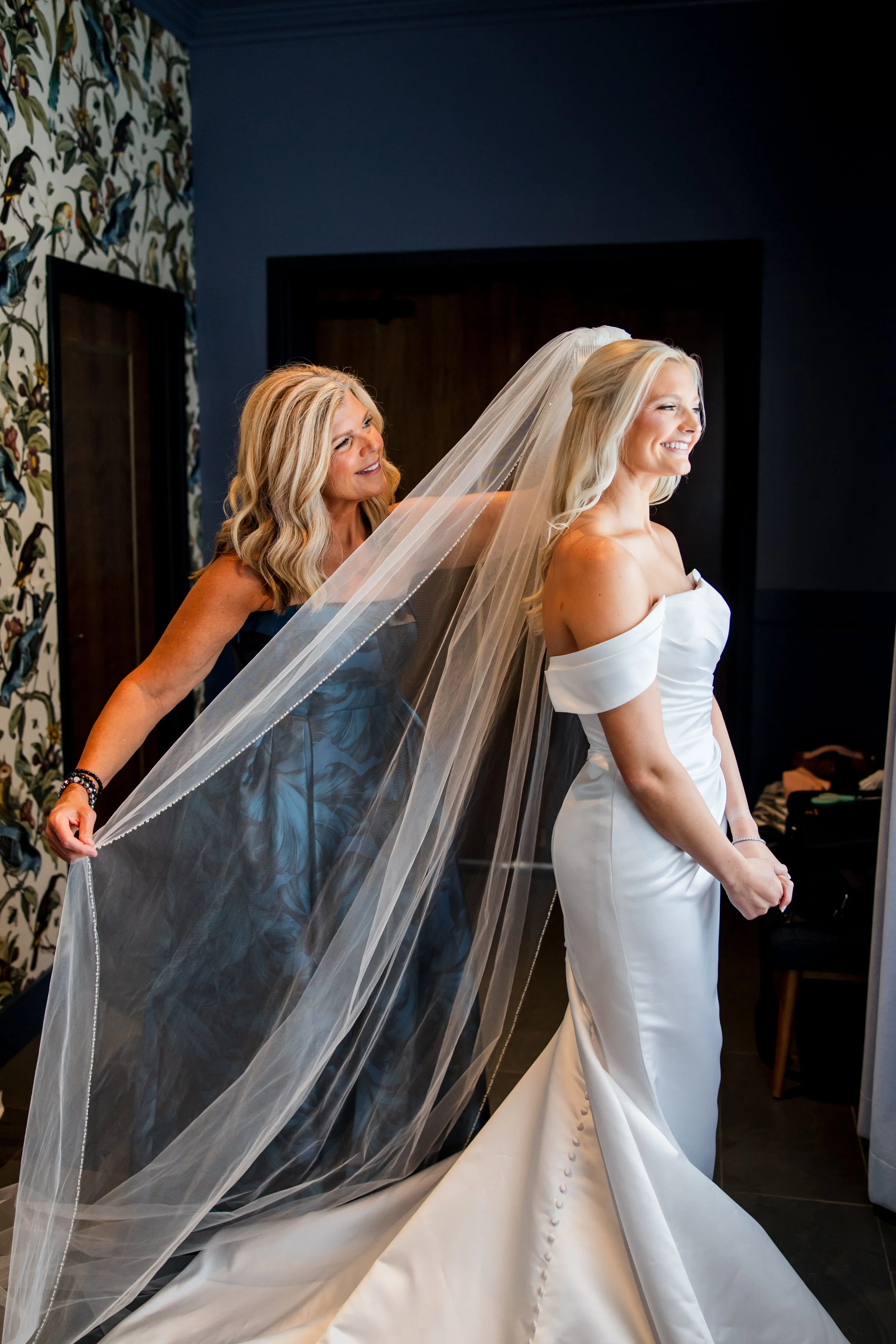Classic Clementine Nashville Wedding - 11.jpg
