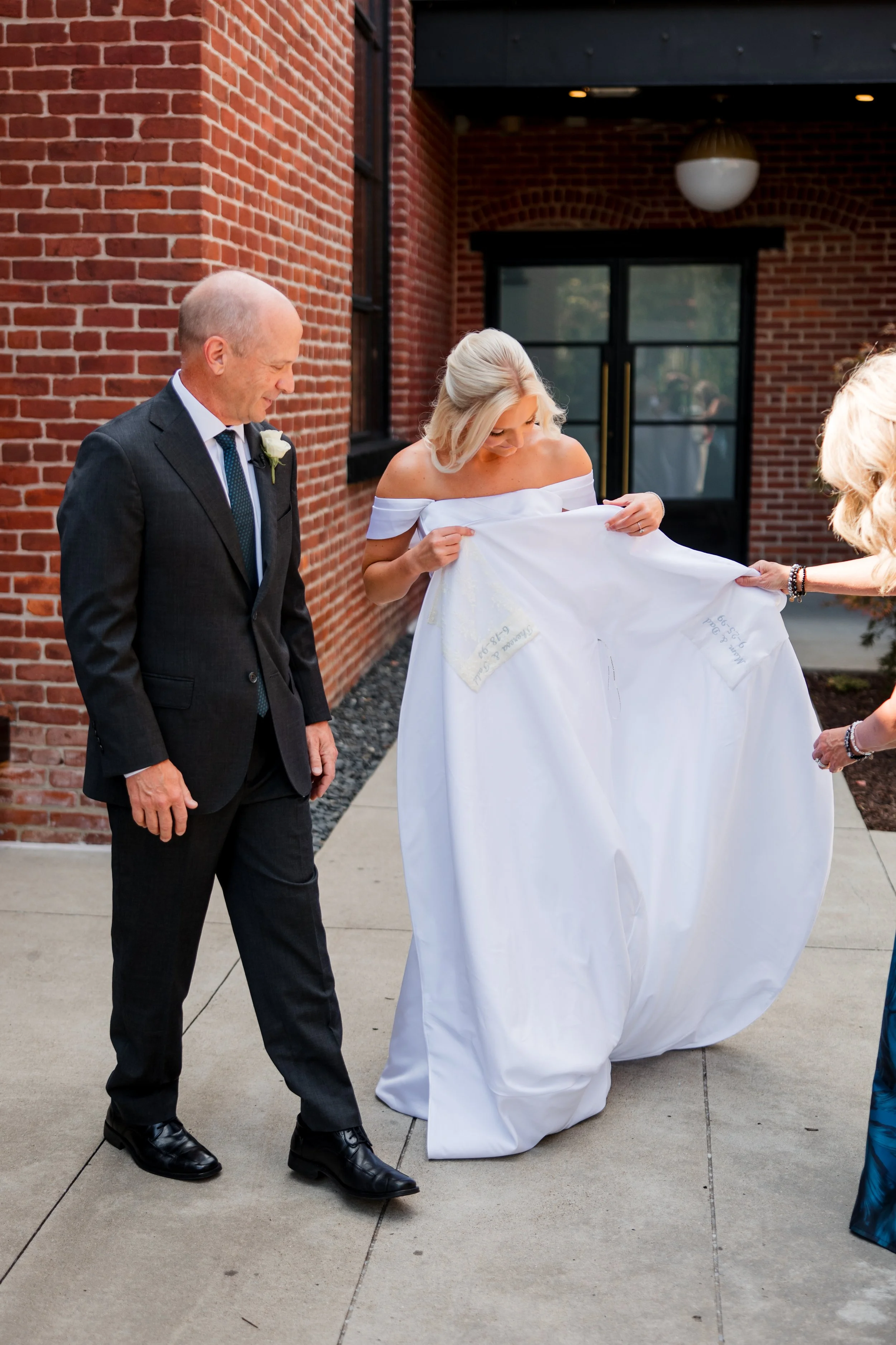Classic Clementine Nashville Wedding - 14.jpg