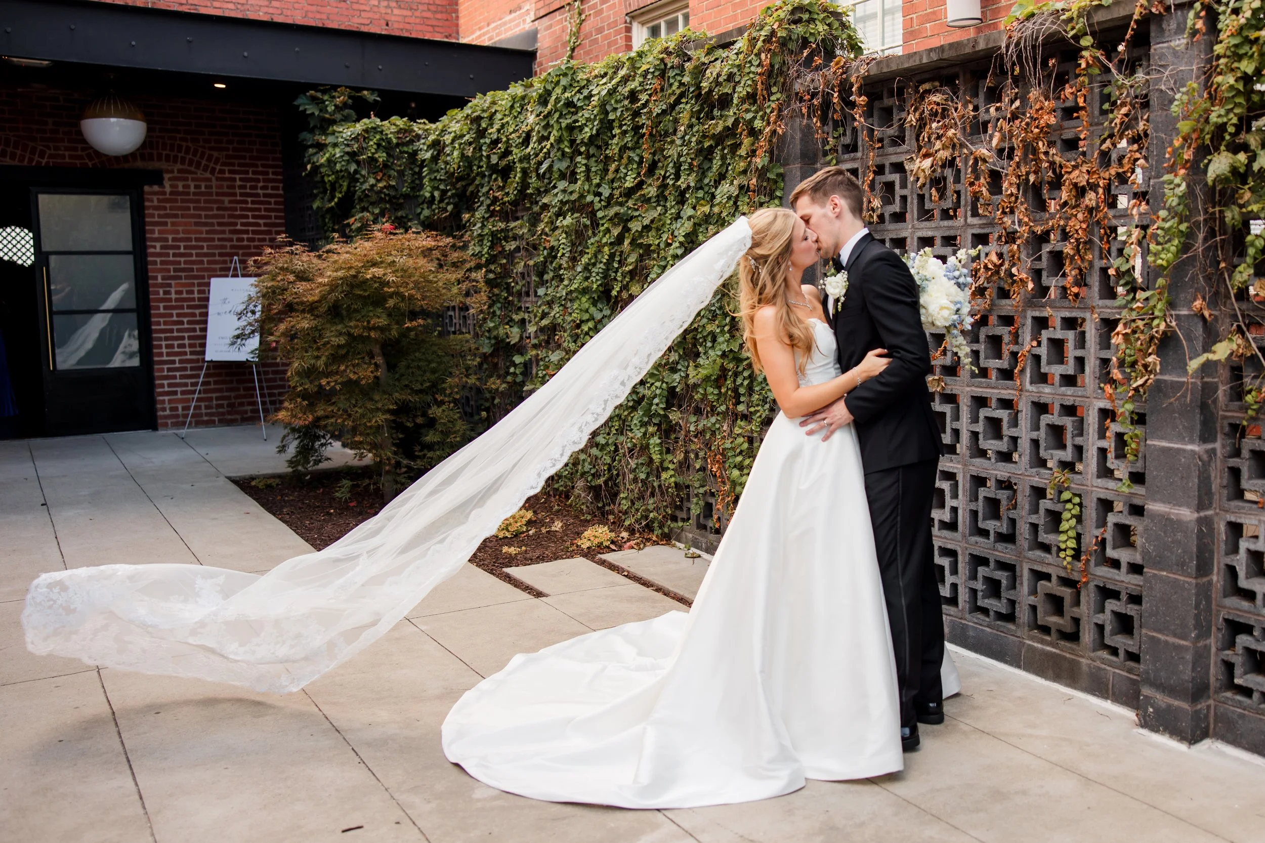 Elegant Blue Clementine Nashville Wedding - 48.jpg