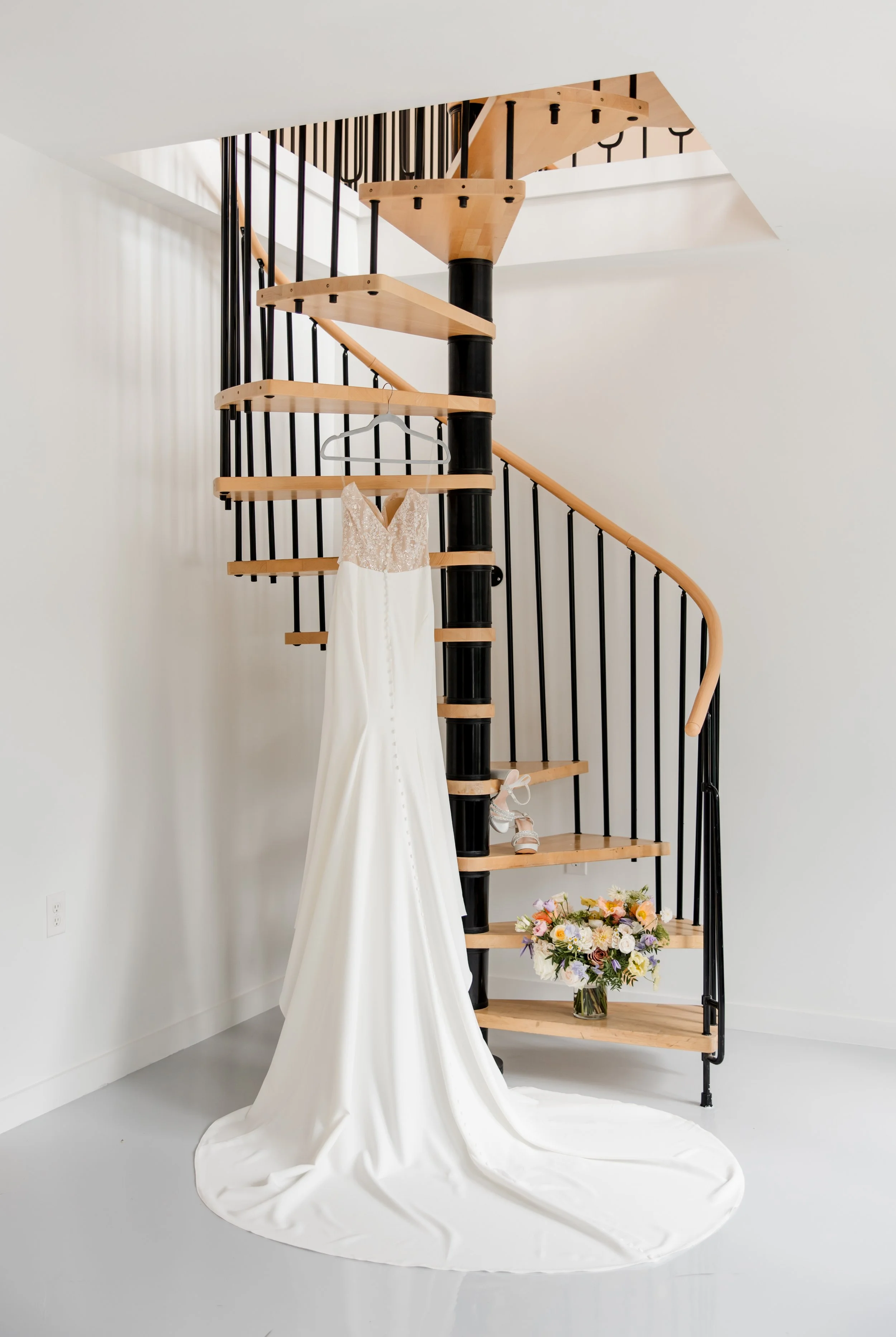 Modern Pastel Elegant Nashville Wedding - 4.jpg