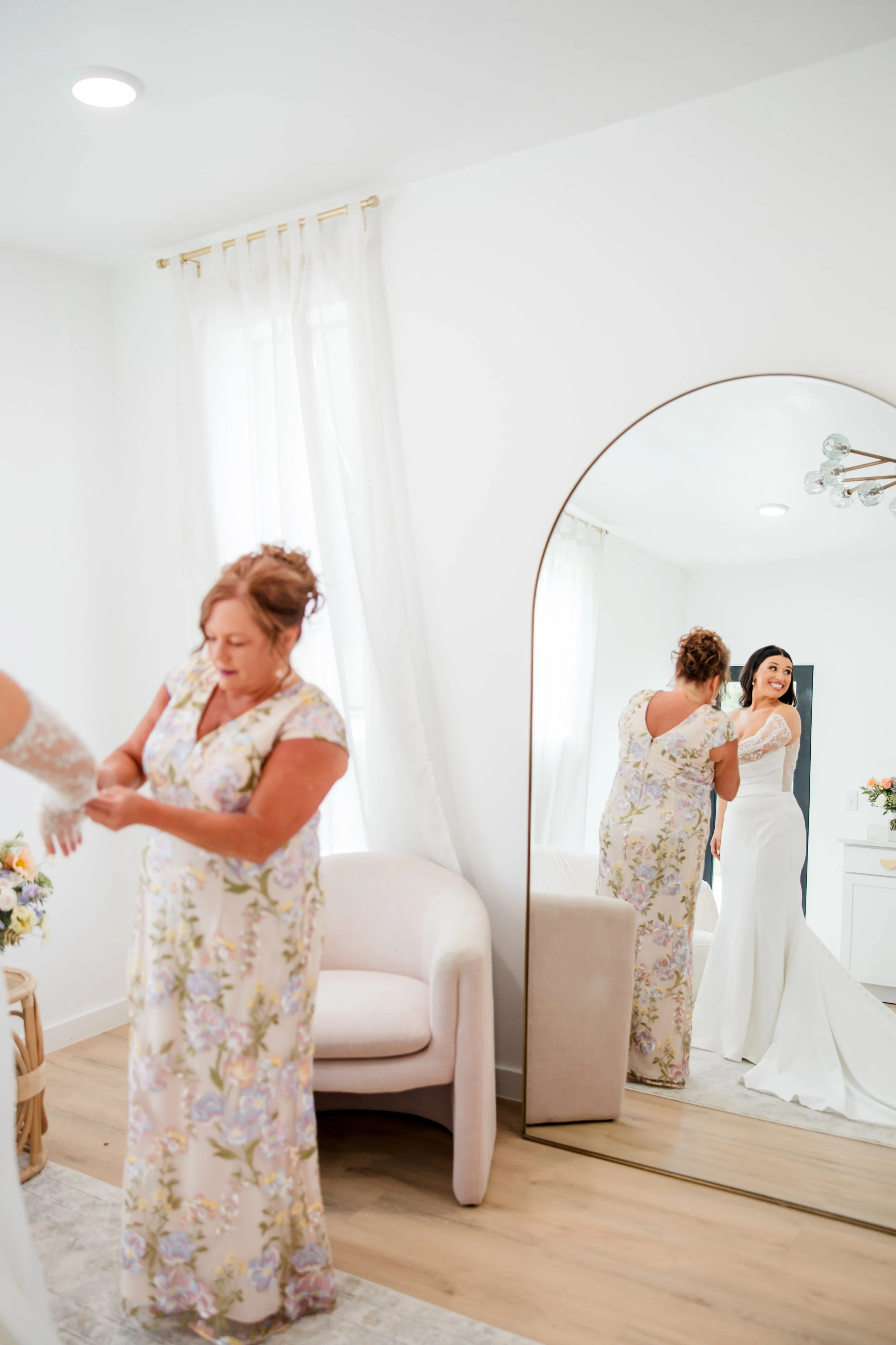 Modern Pastel Elegant Nashville Wedding - 7.jpg